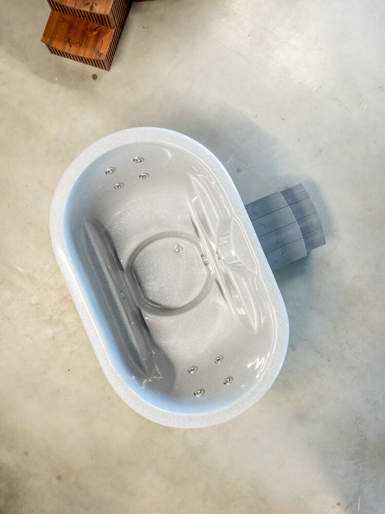 J&uuml;ra EL &ndash; Bain nordique &eacute;lectrique compact pour 2 personnes