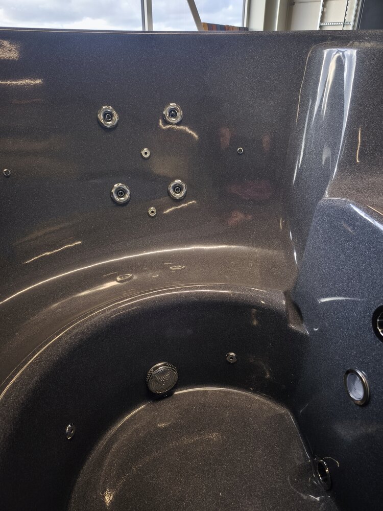 Merkys &ndash; Bain nordique chauff&eacute; au bois pour 4&ndash;5 personnes