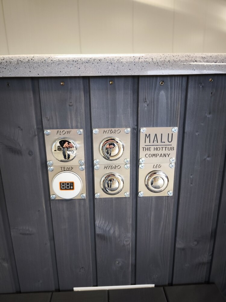 J&uuml;ra EL &ndash; Bain nordique &eacute;lectrique compact pour 2 personnes