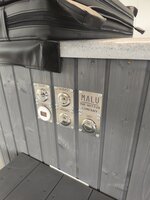 Sv&euml;te EL &ndash; Bain nordique &eacute;lectrique &eacute;l&eacute;gant pour 5&ndash;6 personnes